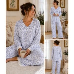 Eileen West Blue Floral Pajama Lounge Set V Neck Lace Trim Grannycore Sz L Cozy